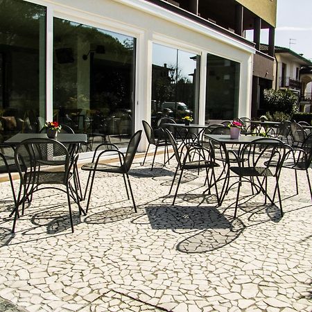 Hotel Ambra Quarto d'Altino Bagian luar foto