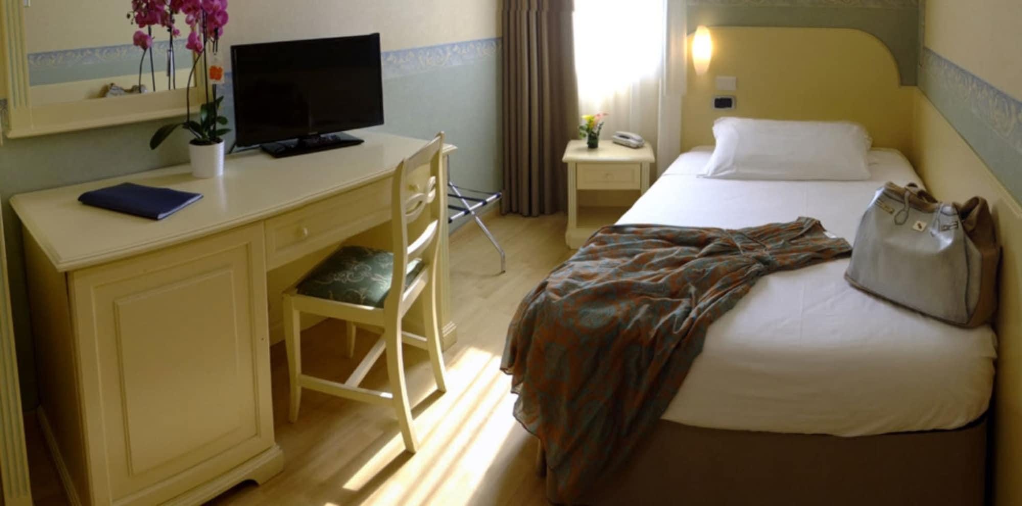 Hotel Ambra Quarto d'Altino Bagian luar foto