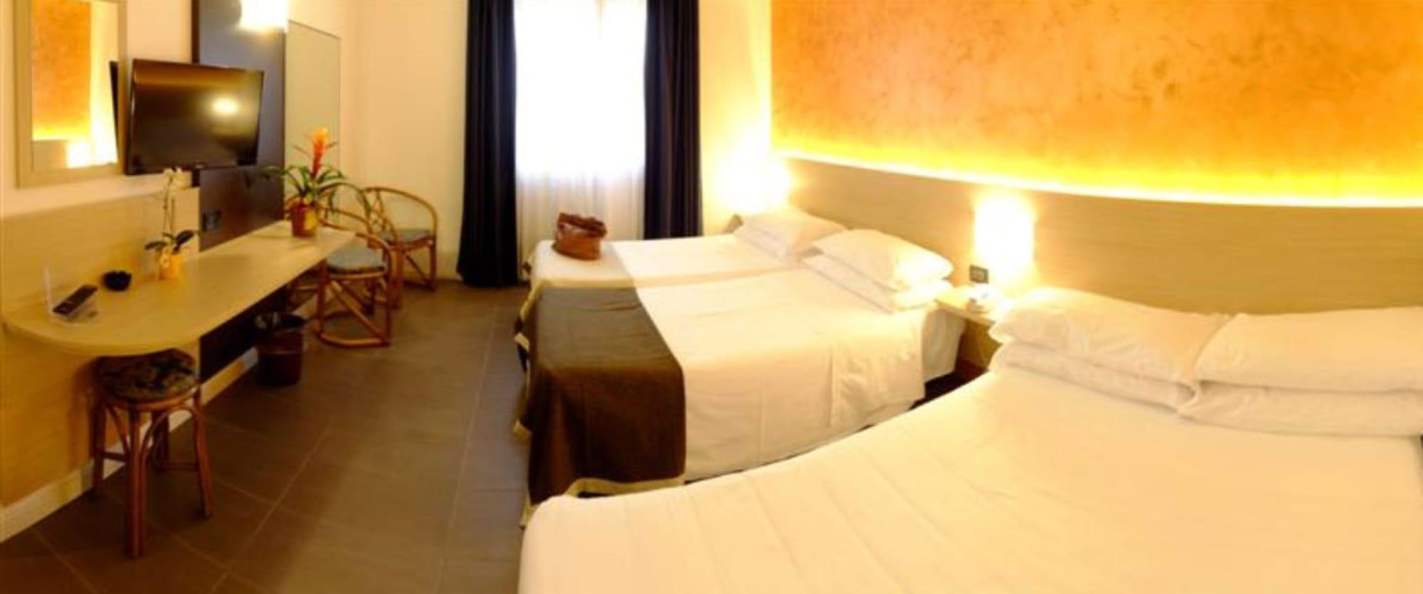 Hotel Ambra Quarto d'Altino Bagian luar foto